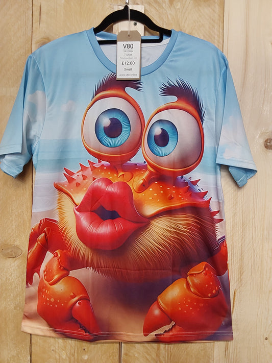 Pucker Up Beach Crab T-Shirt (ADULT Size SMALL)